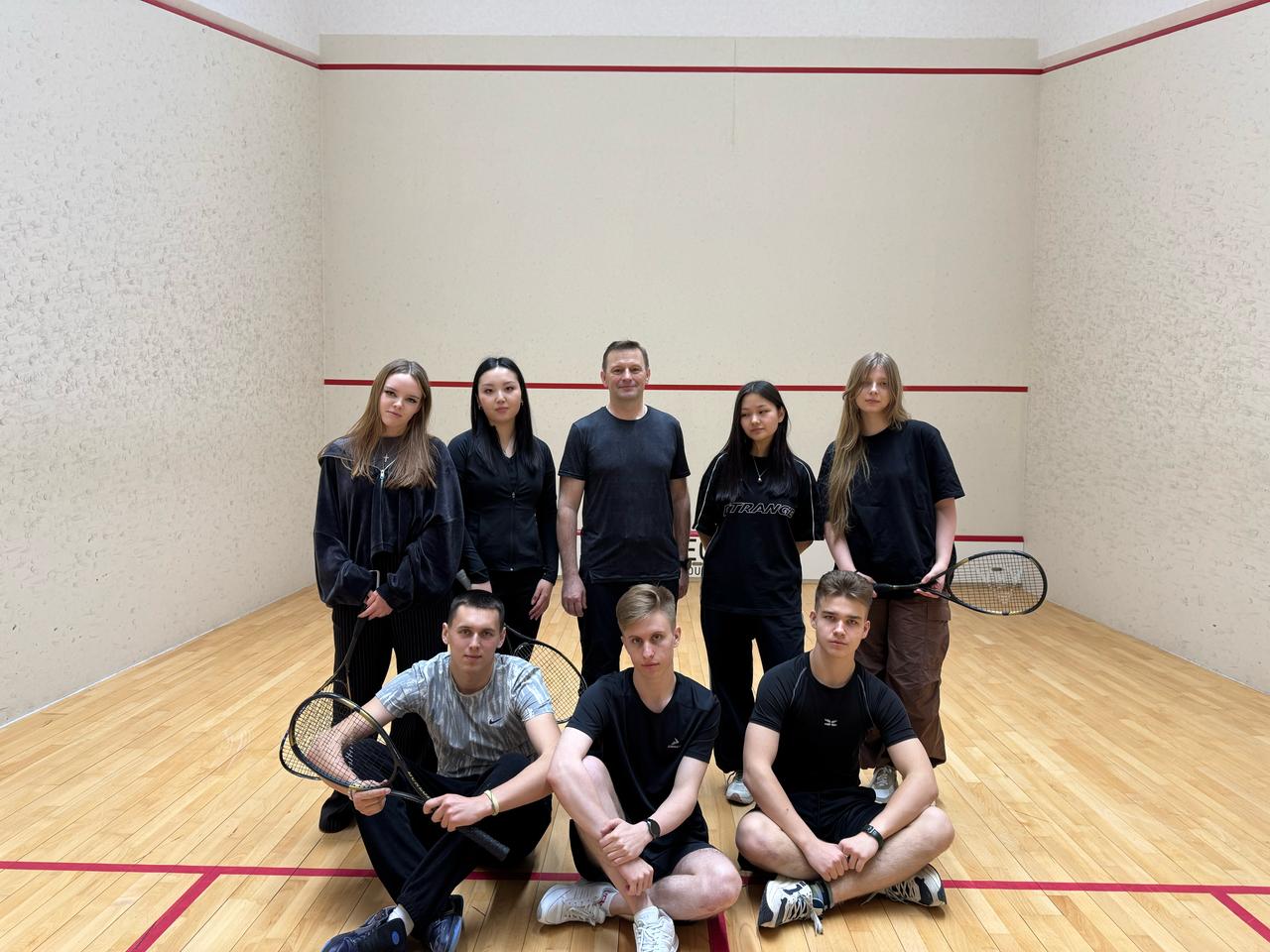 «Ключевая задача – открыть отделение в спортшколе»: мастер-класс по сквошу объединил более 30 талантливых детей на Сахалине